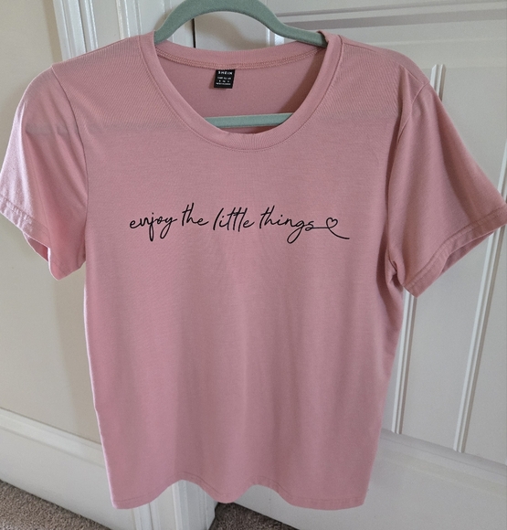 SHEIN Tops - 🌟NWOT SHEIN "ENJOY THE LITTLE THINGS" Tee SIZE SMALL
